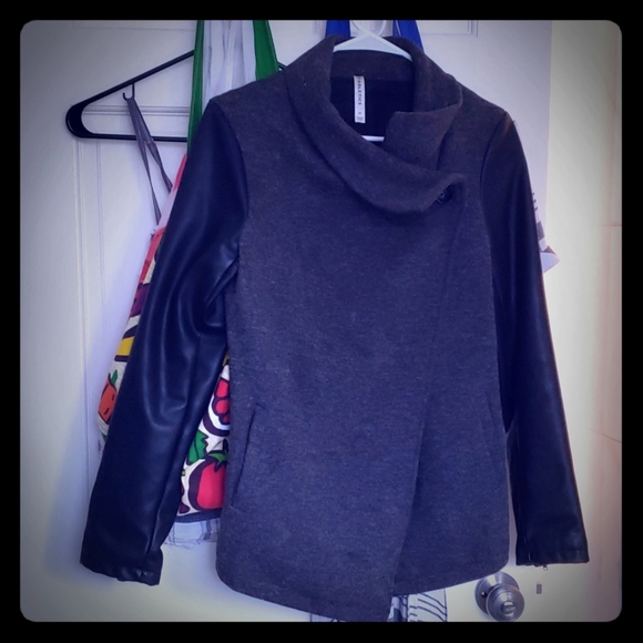 Fabletics Jackets & Blazers - Rare edition Fabletics Minilo Mixed Media Jacket